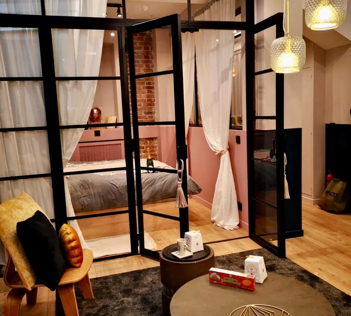 Charming Artist Studio In Le Marais Párizs Apartman